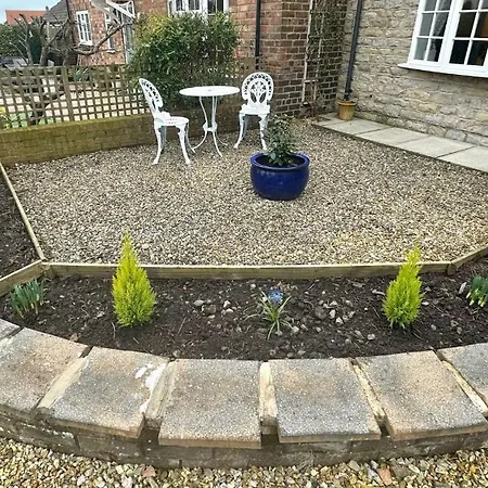 Holiday home 2 Bedroom Free Private Parking Fire Place *